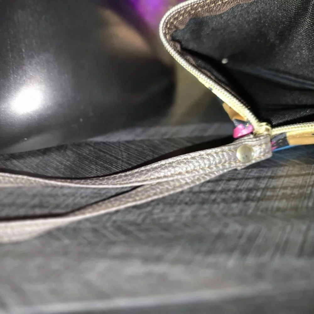 Chula Pyramid Wristlet Bag - Bold‎ Mandala Design